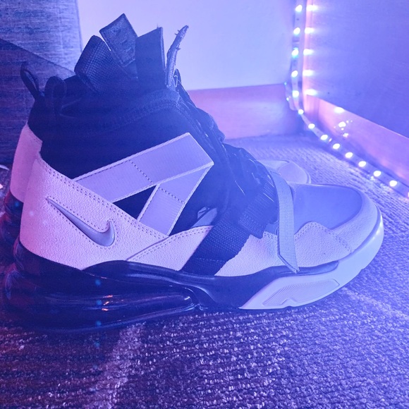 nike air force 270 utility black sail